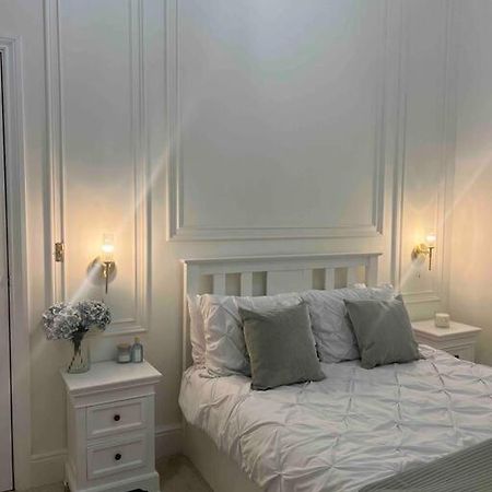 Victorian Stay In Ocean Village 南安普敦 外观 照片
