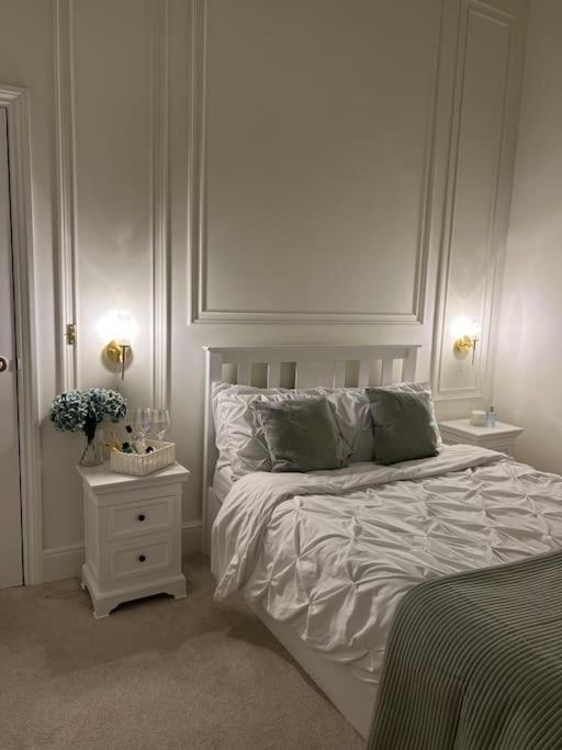 Victorian Stay In Ocean Village 南安普敦 外观 照片